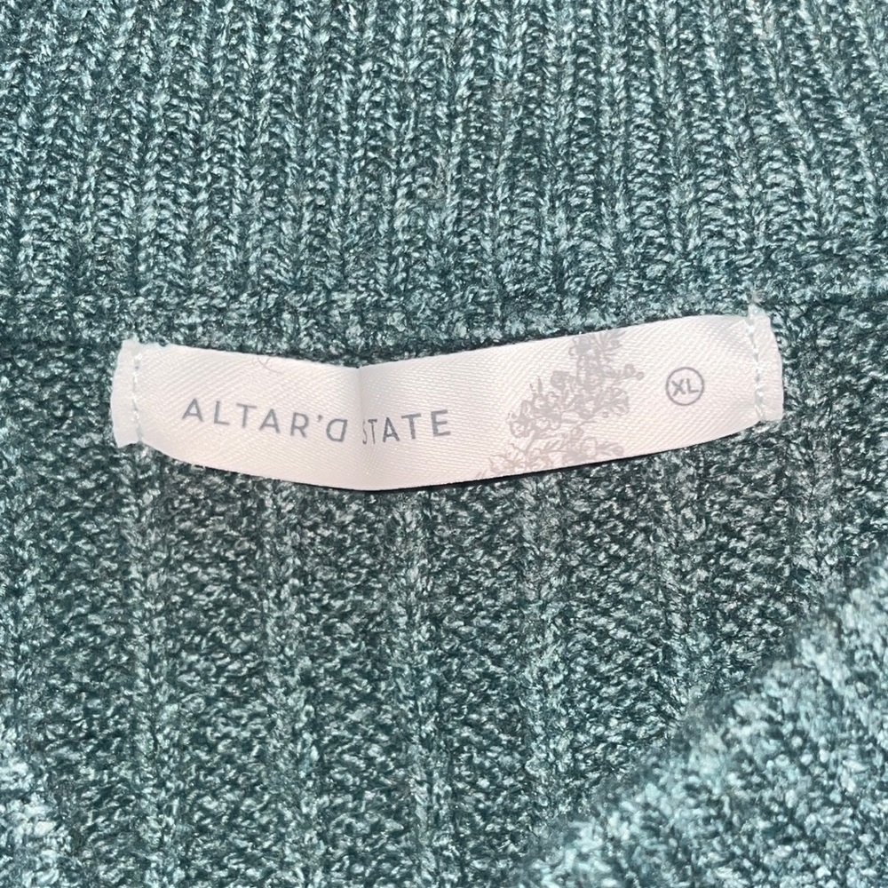 NWT Altar'd State Ribbed Green Cropped Sweater - Picture 5 of 6